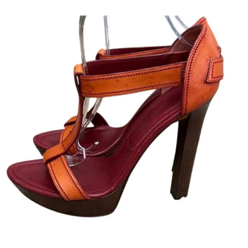 Yves Saint Laurent Rive Gauche Leather T-Strap Platform Sandals Size 38 US 8
